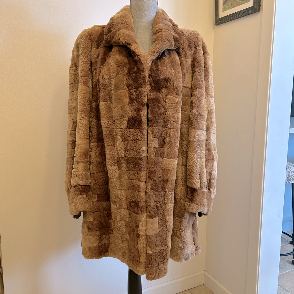 Vintage 1940’s rabbit fur coat - feminine cut and design